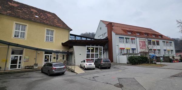 Exterior view of the elementary school
