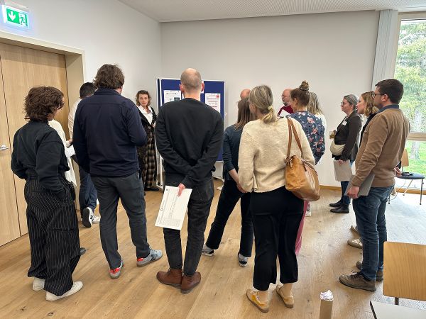 Austausch an den Posterwänden