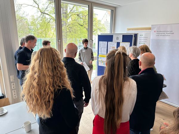 Austausch an den Posterwänden