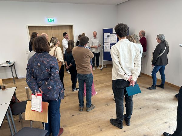 Austausch an den Posterwänden